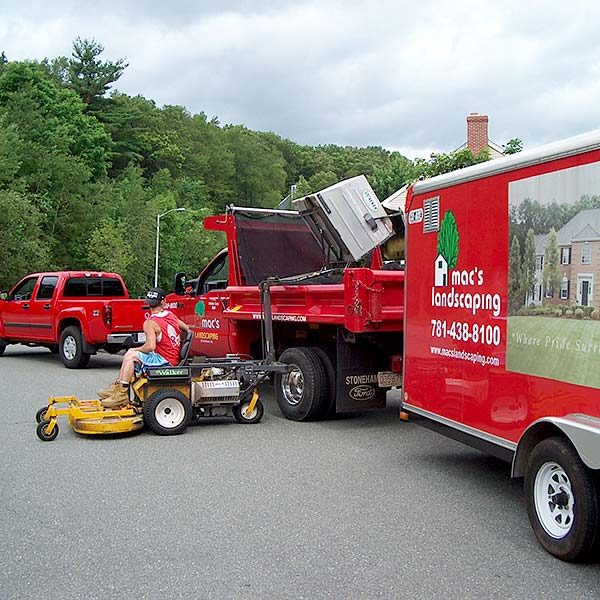 Mac's Landscaping Residential Services Burlington MA